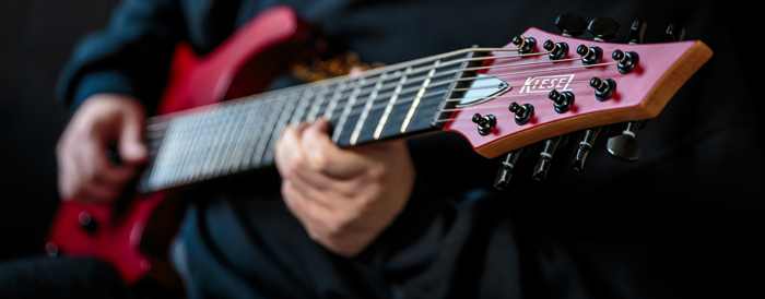 Zon Brookes Guitar & Bass Lessons